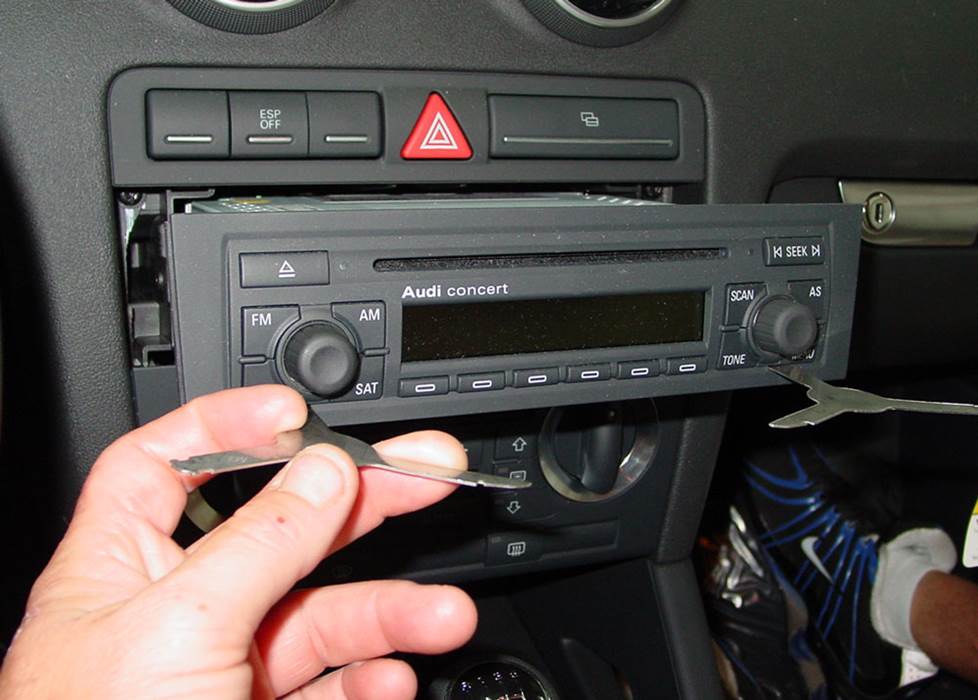 audi a3 single-din radio