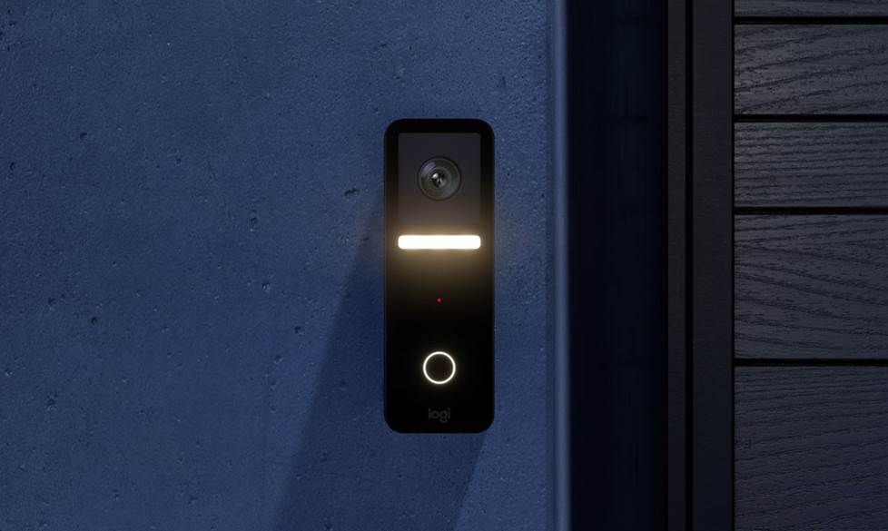 August doorbell spotlight
