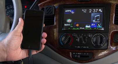 Video: Apple CarPlay™ in action