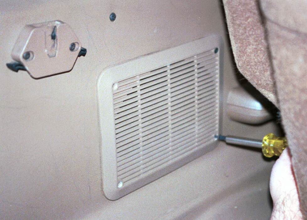 ford bronco II rear side speakers