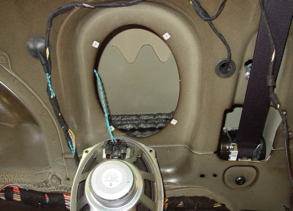 mini clubman speaker removal