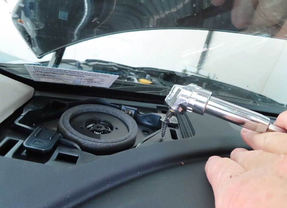subaru outback corner dash speaker