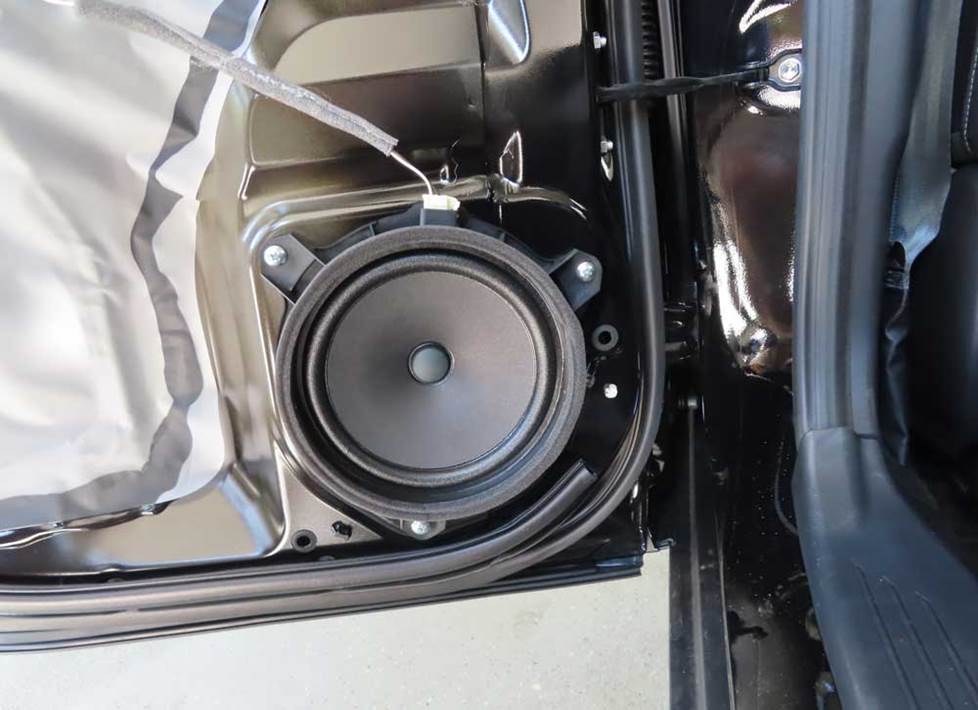 subaru outback rear door speaker