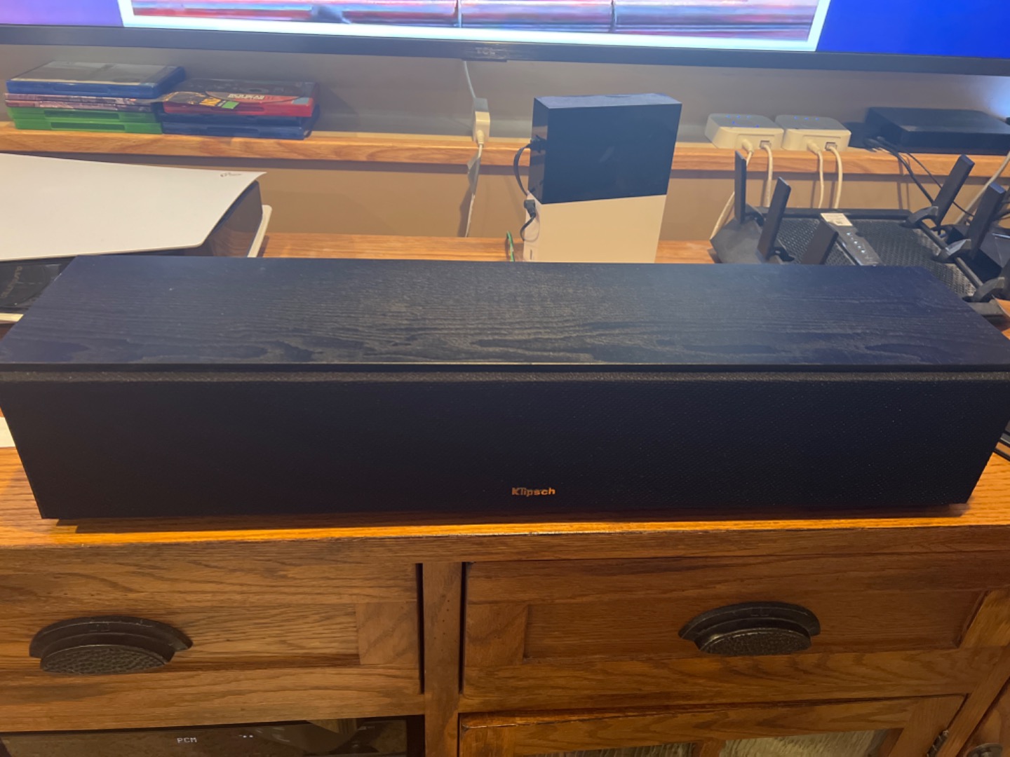 Klipsch Reference R-34C Centre channel speaker at Crutchfield Canada