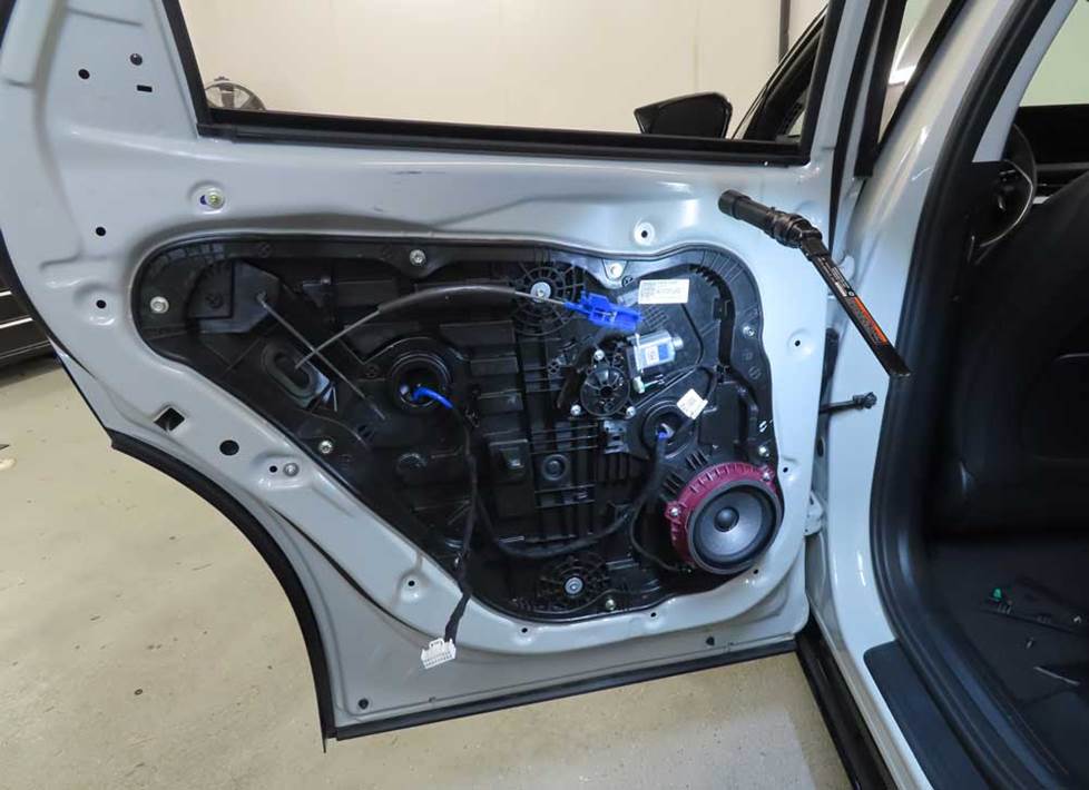 Kia EV6 rear door speakers