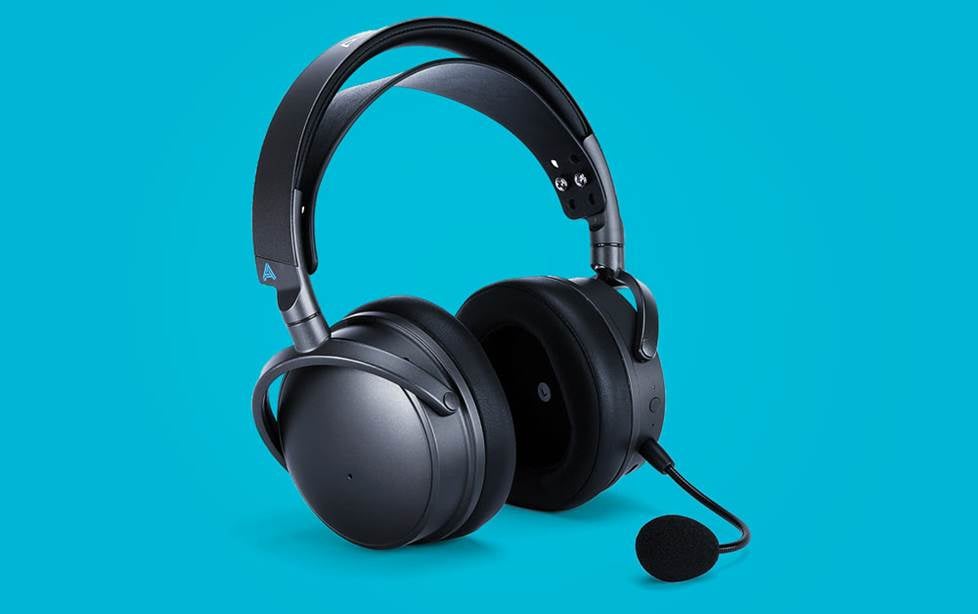 JBL's Quantum 910 Wireless does head tracking for superior spacial sound