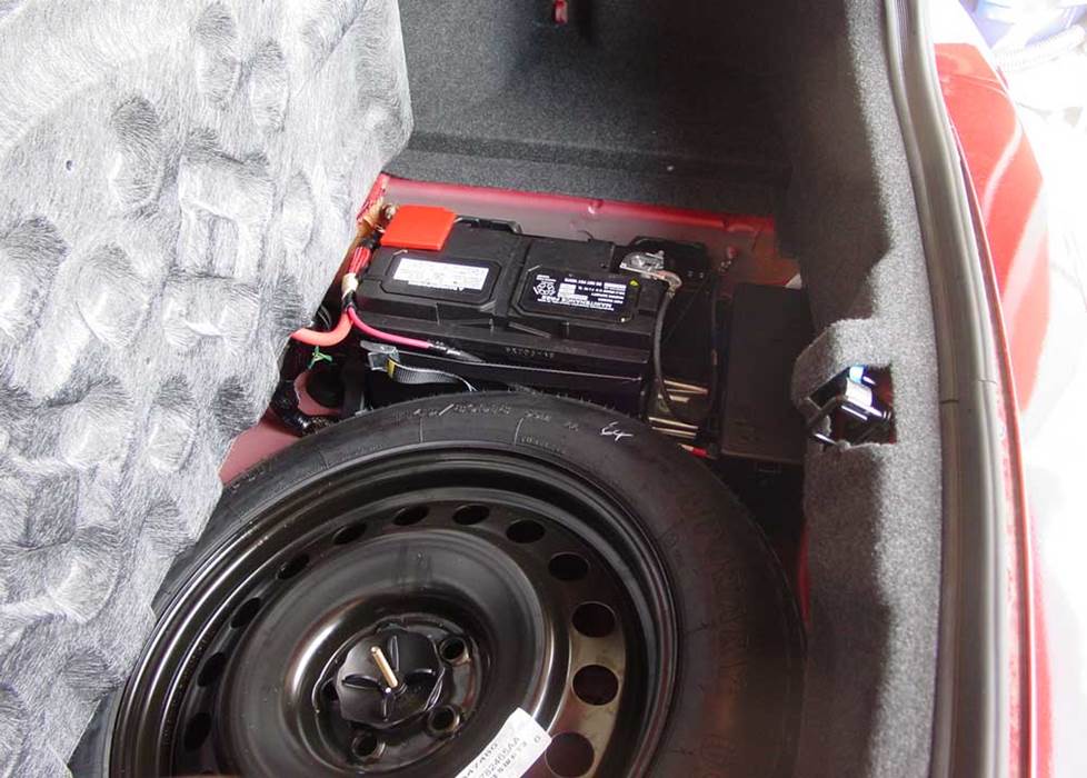 dodge charger trunk-mounted battery