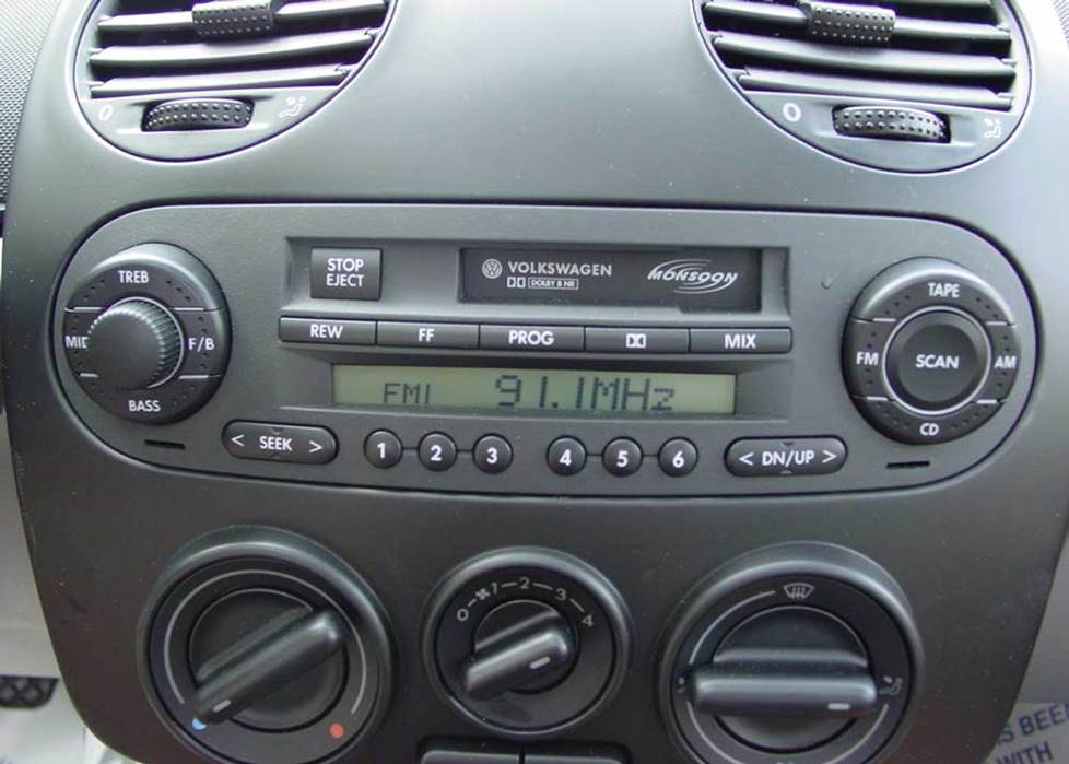 vw beetle base radio stereo