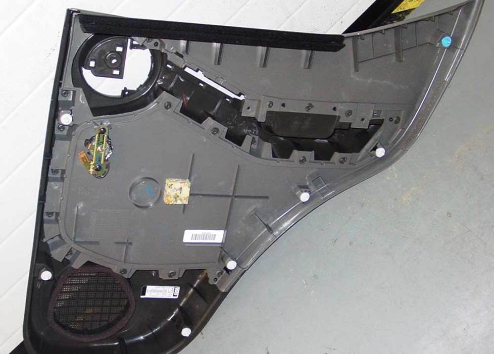 nissan xterra rear door tweeter