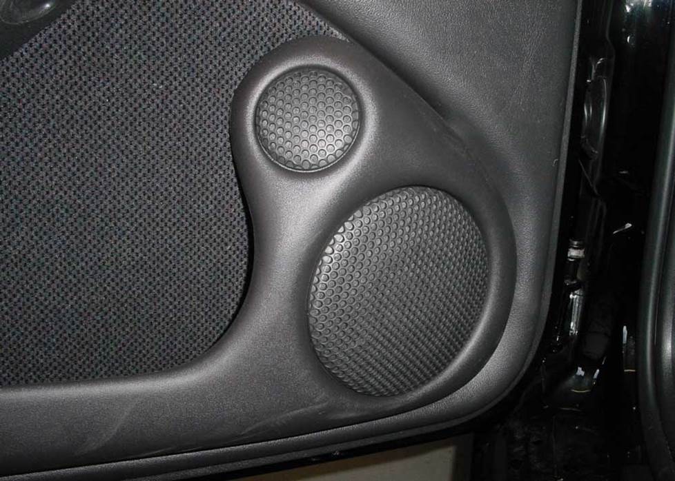 Pontiac Firebird Monsoon speakers