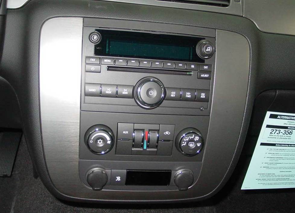 Chevy Tahoe radio