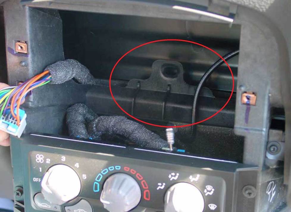 Pontiac Azteck factory stereo rear support bracket