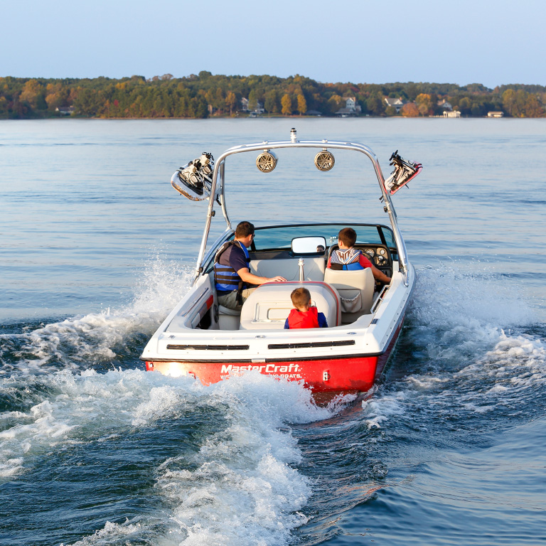 Get the best sound on the water. Installing a new receiver and speakers in your boat will give you a sound quality upgrade. But to get the most out of your system, you'll need a marine-rated amplifier. Our expert shows you what to look for. Dive in.
