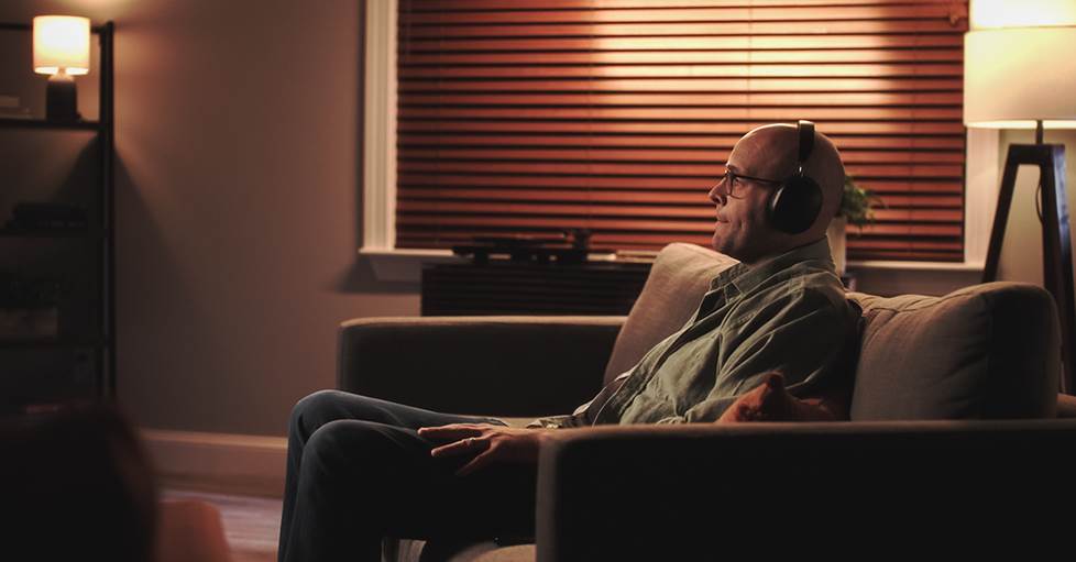 Watching TV with the Sonos Ace headphones and Arc sound bar