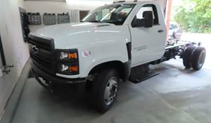 2019 Chevrolet Silverado 6500HD Exterior