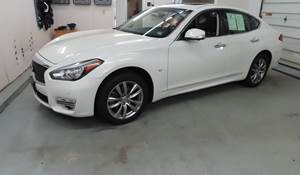2017 Infiniti Q70 Exterior
