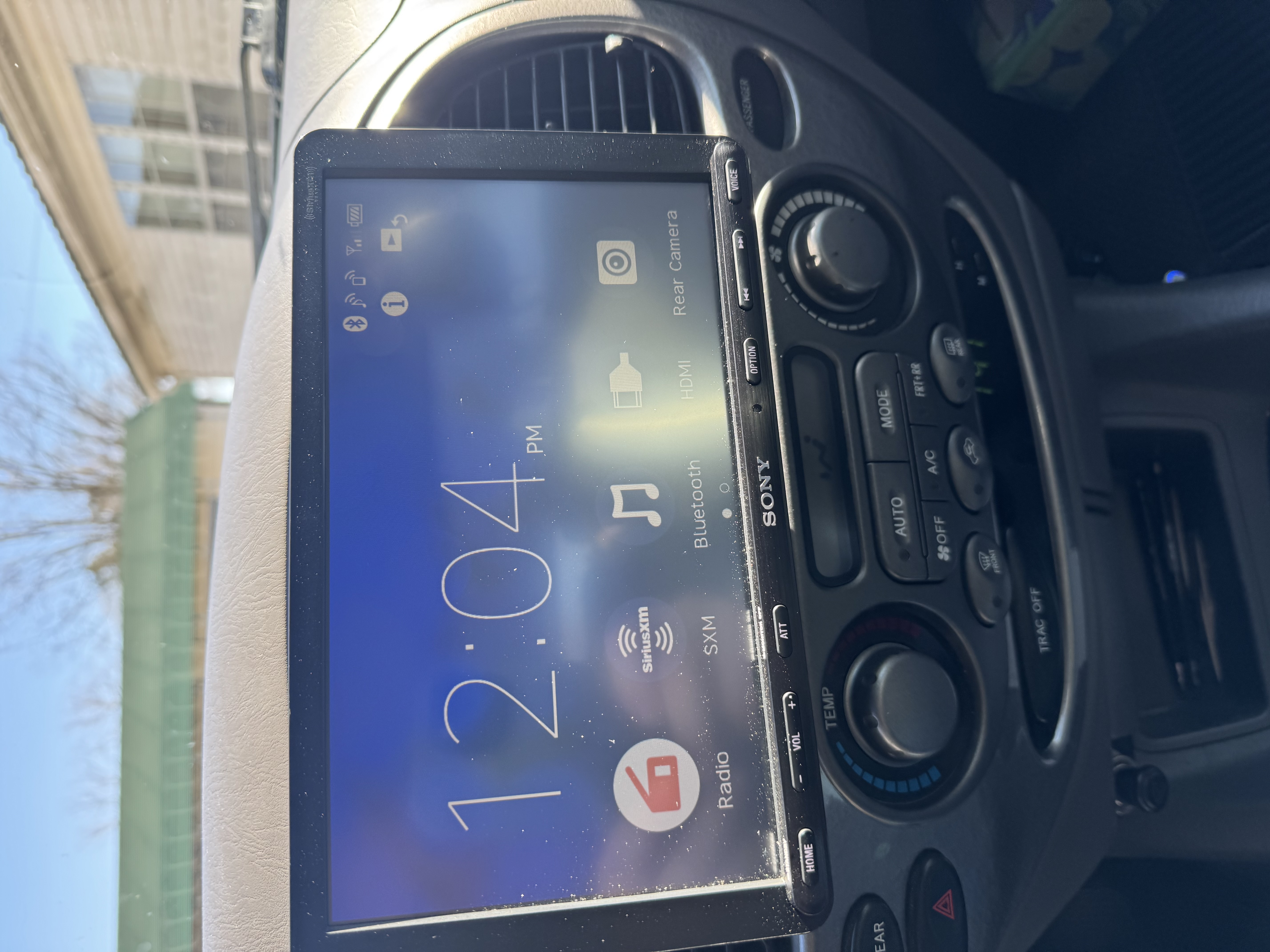 What is a Good Audiophile Car Stereo With Backup Camera: Top Picks