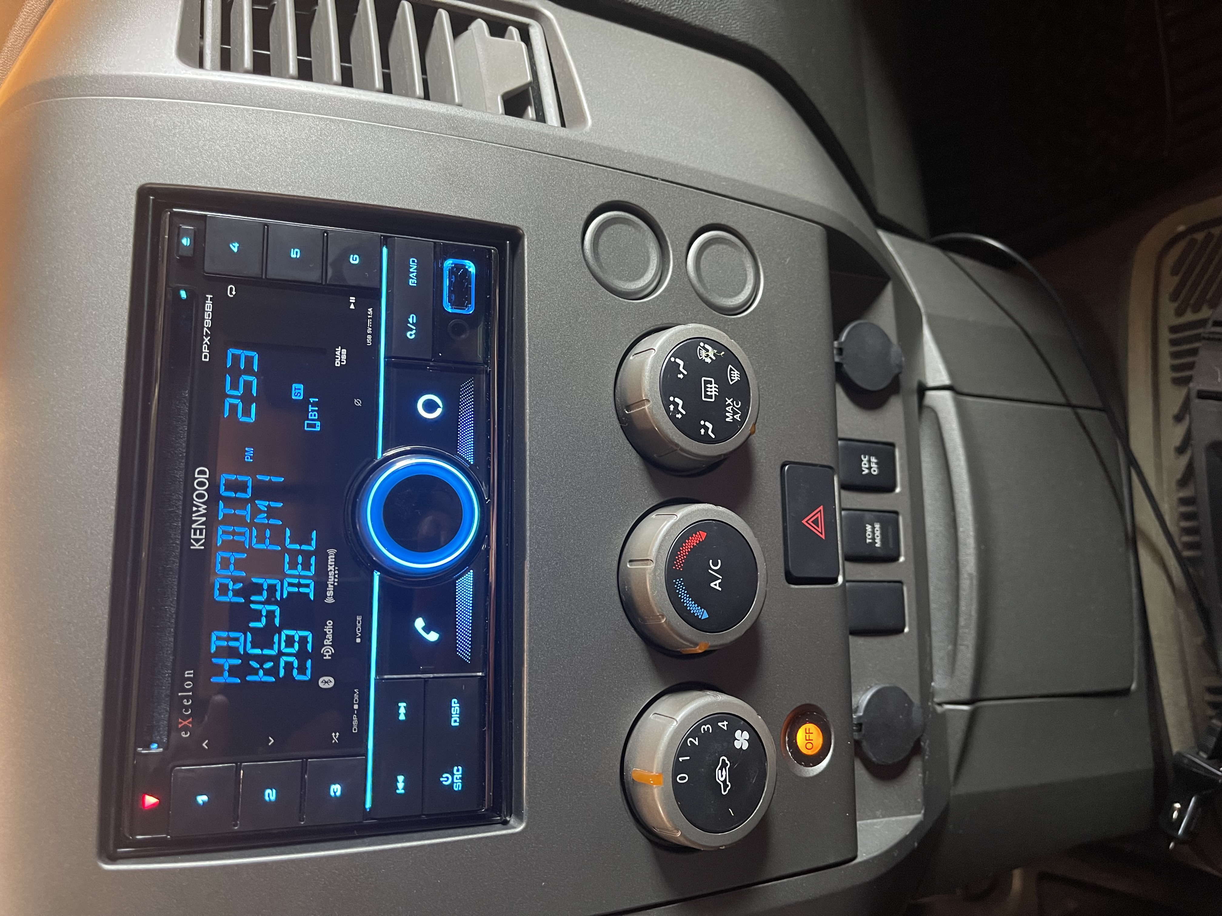 Harmony Audio SC2-RadioKit1243 Fits Nissan Titan 2008-2012 Double DIN Stereo Har