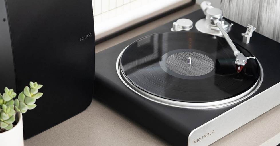 Victrola Stream Carbon turntable with Sonos