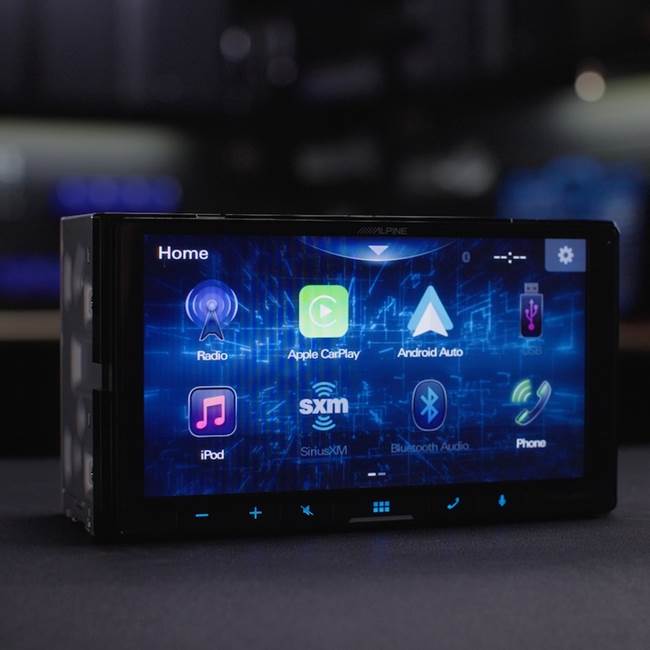 Alpine iLX-W670 Digital multimedia receiver at Crutchfield Canada