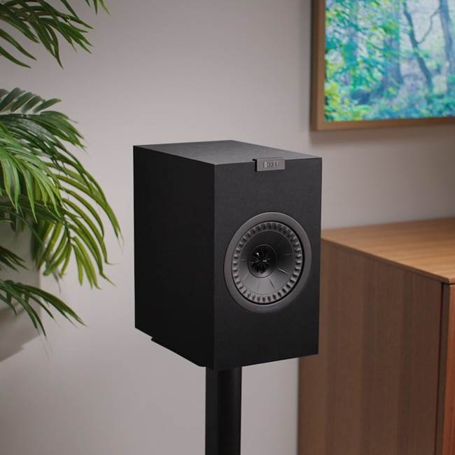 KEF Q150 (Black) Bookshelf speakers (Black) at Crutchfield Canada