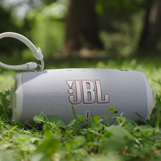 JBL Charge 6 (White) Waterproof portable Bluetooth® speaker (White