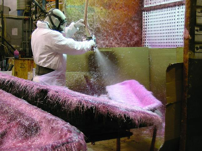 Spraying multiple layers of fiberglass