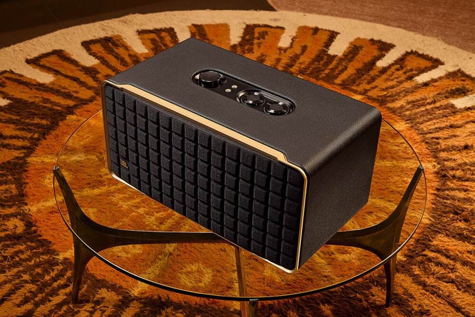 JBL Authentics 500 wireless powered speaker