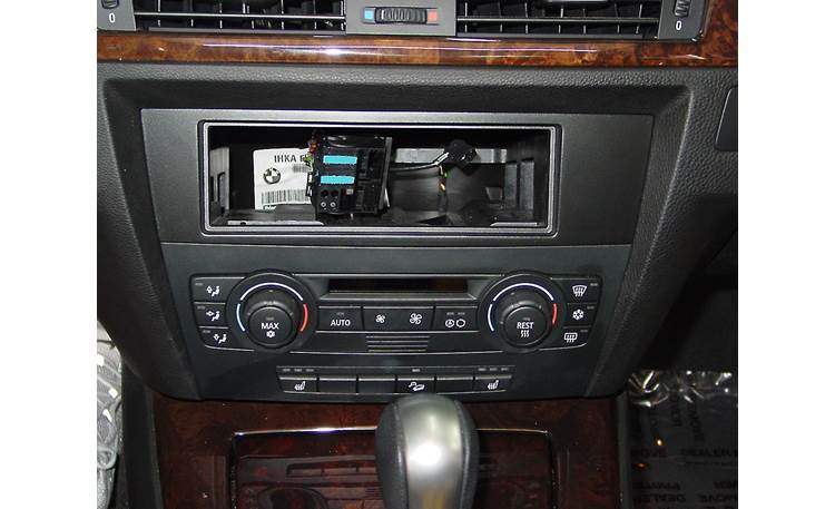 BMW 3-Series In-dash Receiver Kit Front