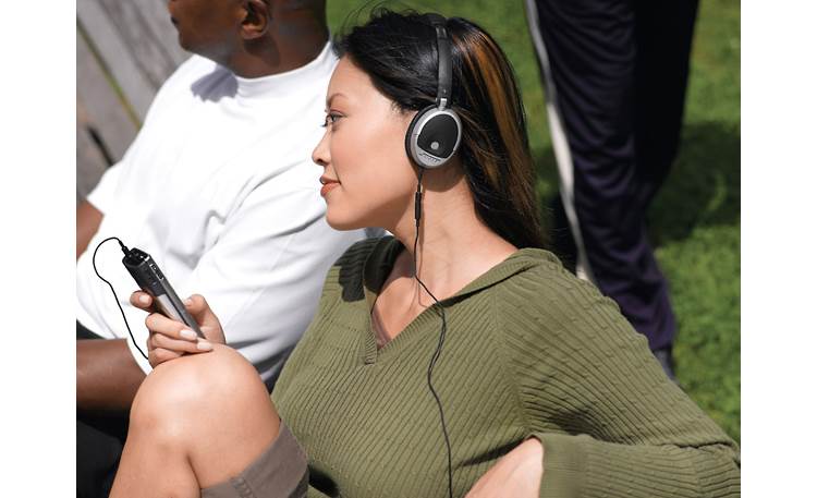 Bose OE audio headphones at Crutchfield Canada