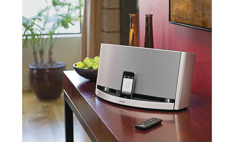 Bose® SoundDock® 10 digital music system for iPod® and iPhone® at