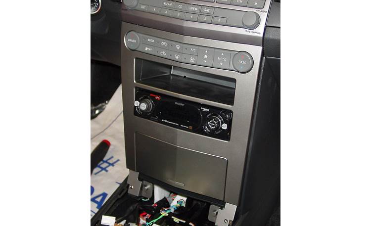 Metra 99-7404 Dash Kit Kit installed