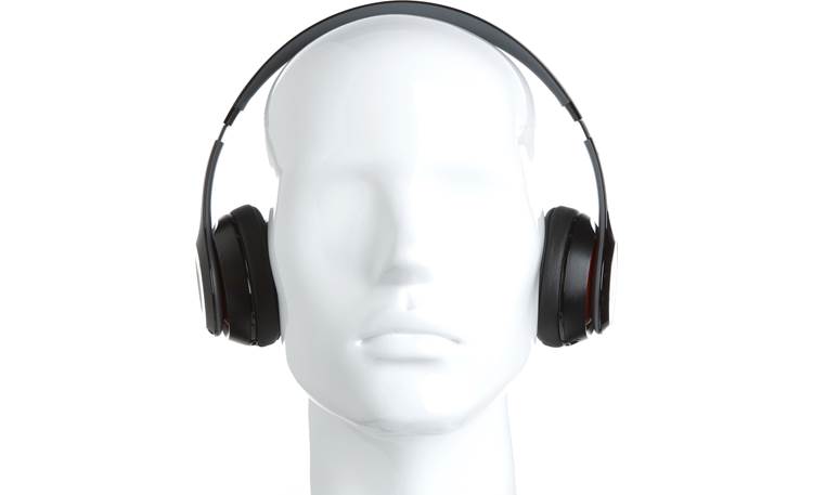 Beats by Dr. Dre® Solo2 Wireless (Black) On-ear Headphone Beats by Dr. Dre® Solo2 Wireless (Black) On-ear Headphone