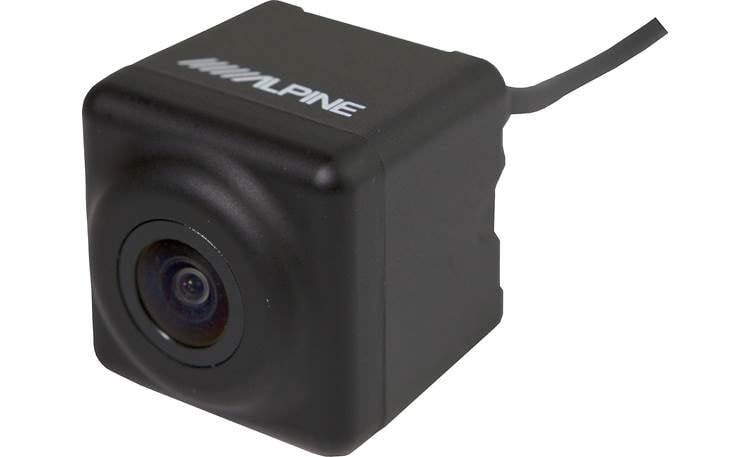 Alpine HCE-C1100 High Dynamic Range improves exposure adjustment for transitions between dark and bright locations.
