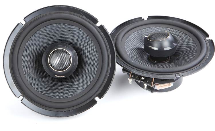 ポコ harco Hitachi ZX890 headed out on this rainy morning. #hitachi