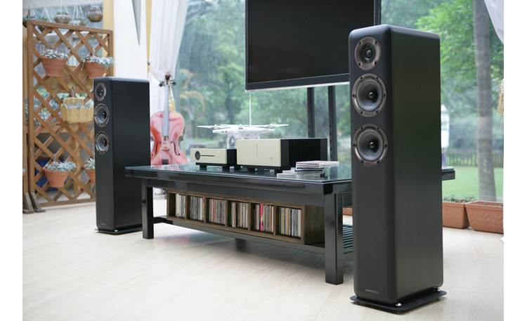Wharfedale D330 Shown as part of a Wharfedale home theater system