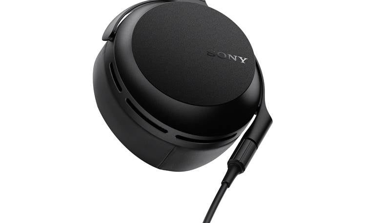 Sony MDR-Z7M2 Over-the-ear headphones at Crutchfield Canada