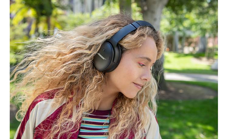 Bose® QuietComfort® 45 Music and podcasts play wirelessly via Bluetooth