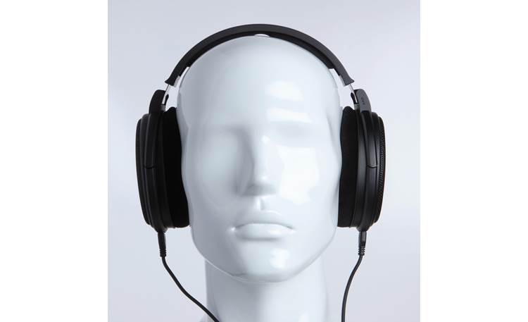 Sennheiser HD 660 S Mannequin shown for fit and scale