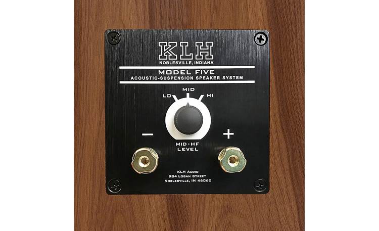 new model r15 v3 price