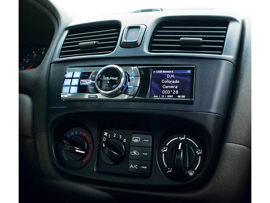 Alpine IDA-X001 Digital media receiver at Crutchfield Canada