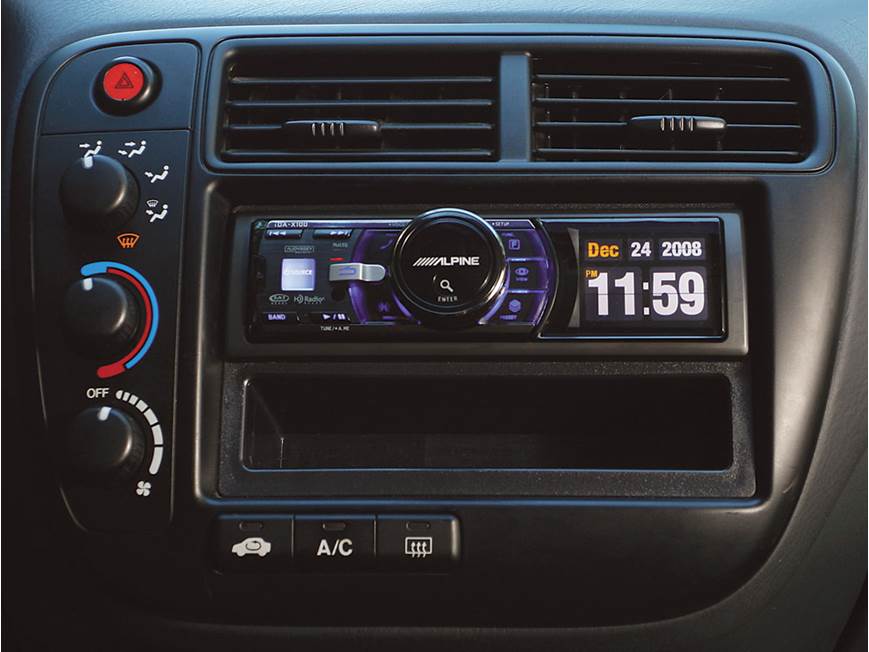 Alpine iDA-X100 Digital media receiver at Crutchfield Canada