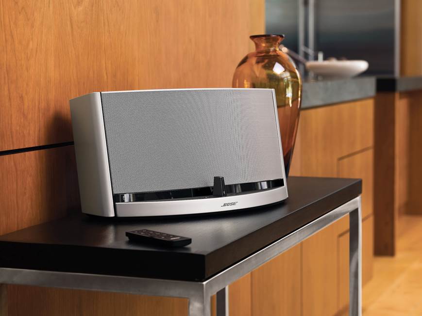 Bose® SoundDock® 10 digital music system for iPod® and iPhone® at