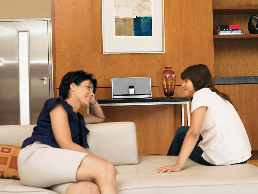 Bose® SoundDock® 10 digital music system for iPod® and iPhone® at