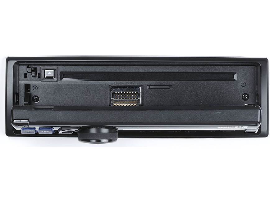 Alpine CDA-117 CD receiver at Crutchfield Canada