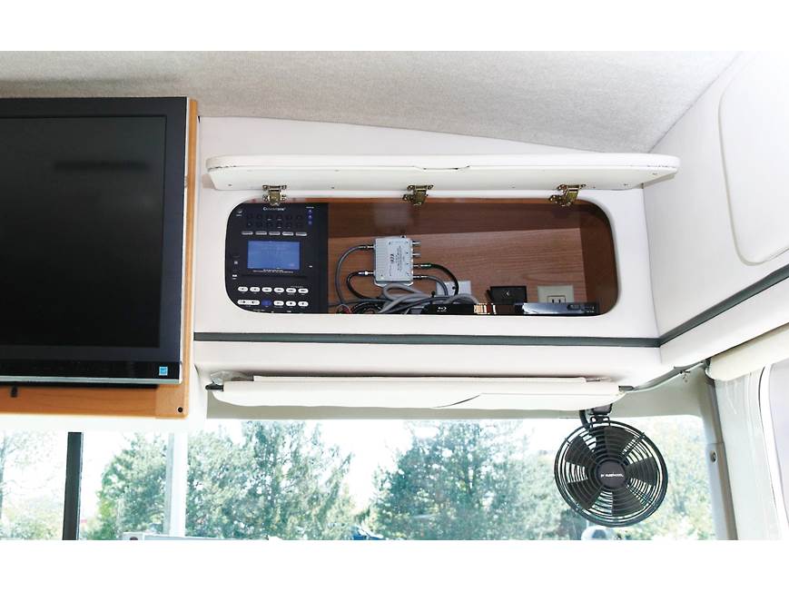 Concertone ZX800 DVD receiver at Crutchfield Canada