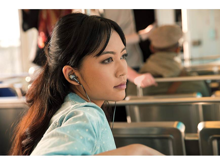 Bose® QuietComfort® 20 Acoustic Noise Cancelling® headphones For