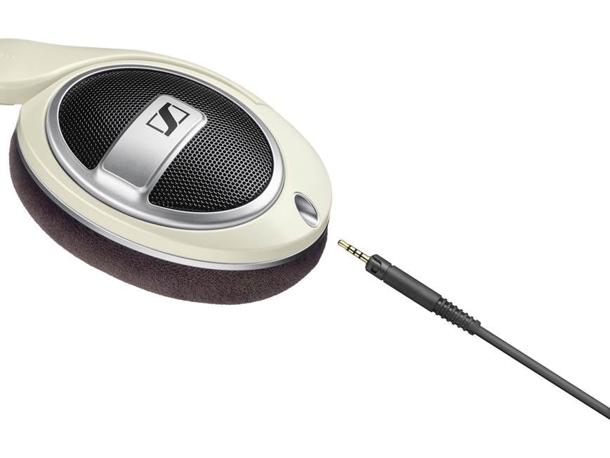 Sennheiser HD 599 Open-back wired over-ear headphones at