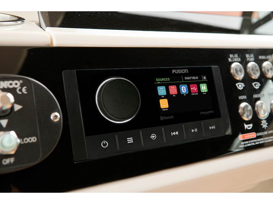 Fusion MS-RA670 Apollo Series marine digital media receiver (does