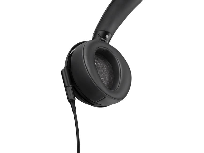 Sony MDR-Z7M2 Over-the-ear headphones at Crutchfield Canada